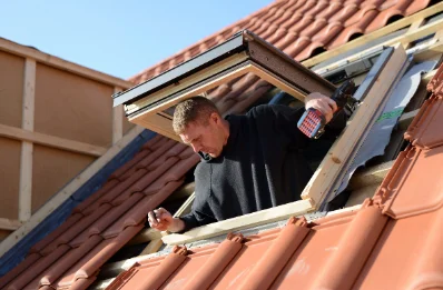 Pose de fenêtres de toit Velux à Lavaudieu